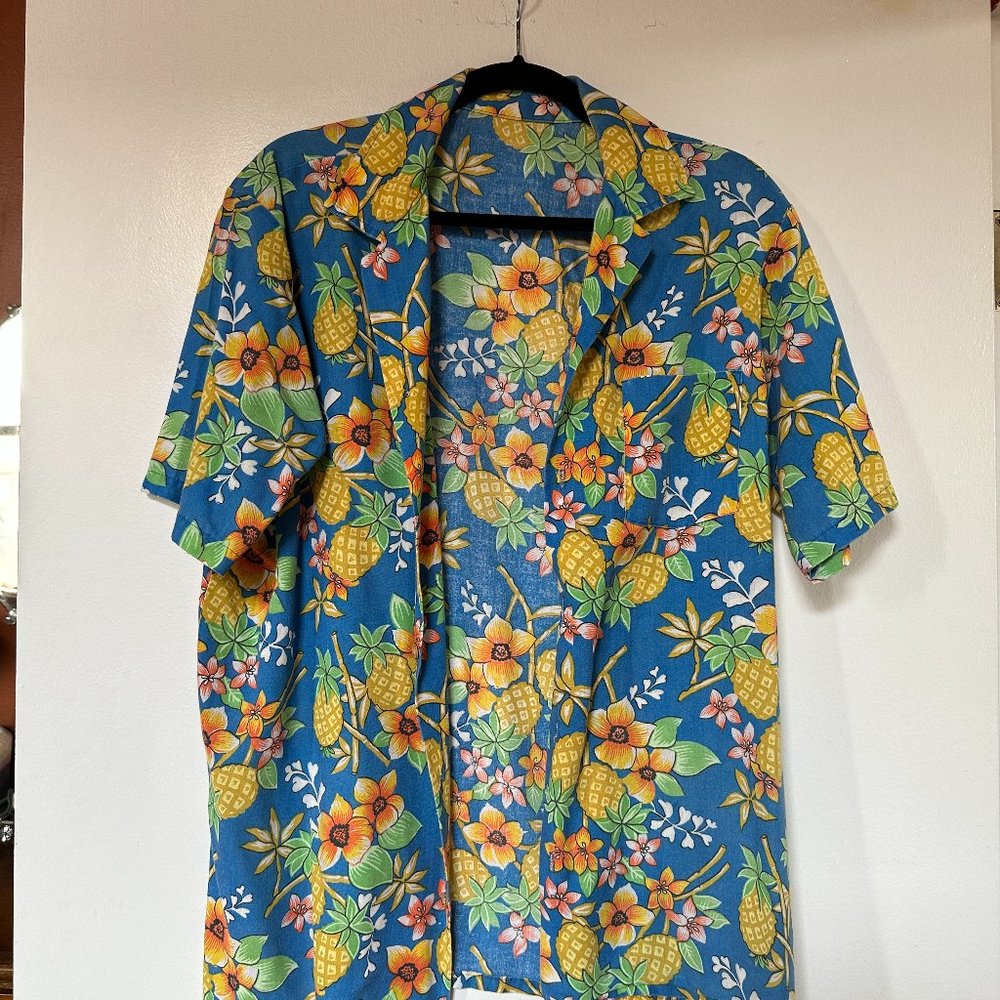 Fun Beachy Vintage Button Down